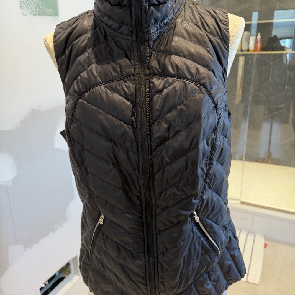 Lululemon Ride On Quilted vest - Picture 3 of 10